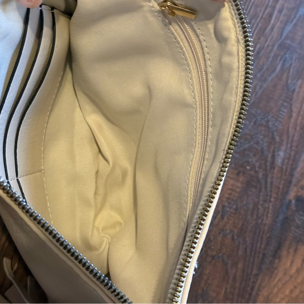 Versona Cream Wristlet with Tassel - Picture 5 of 8